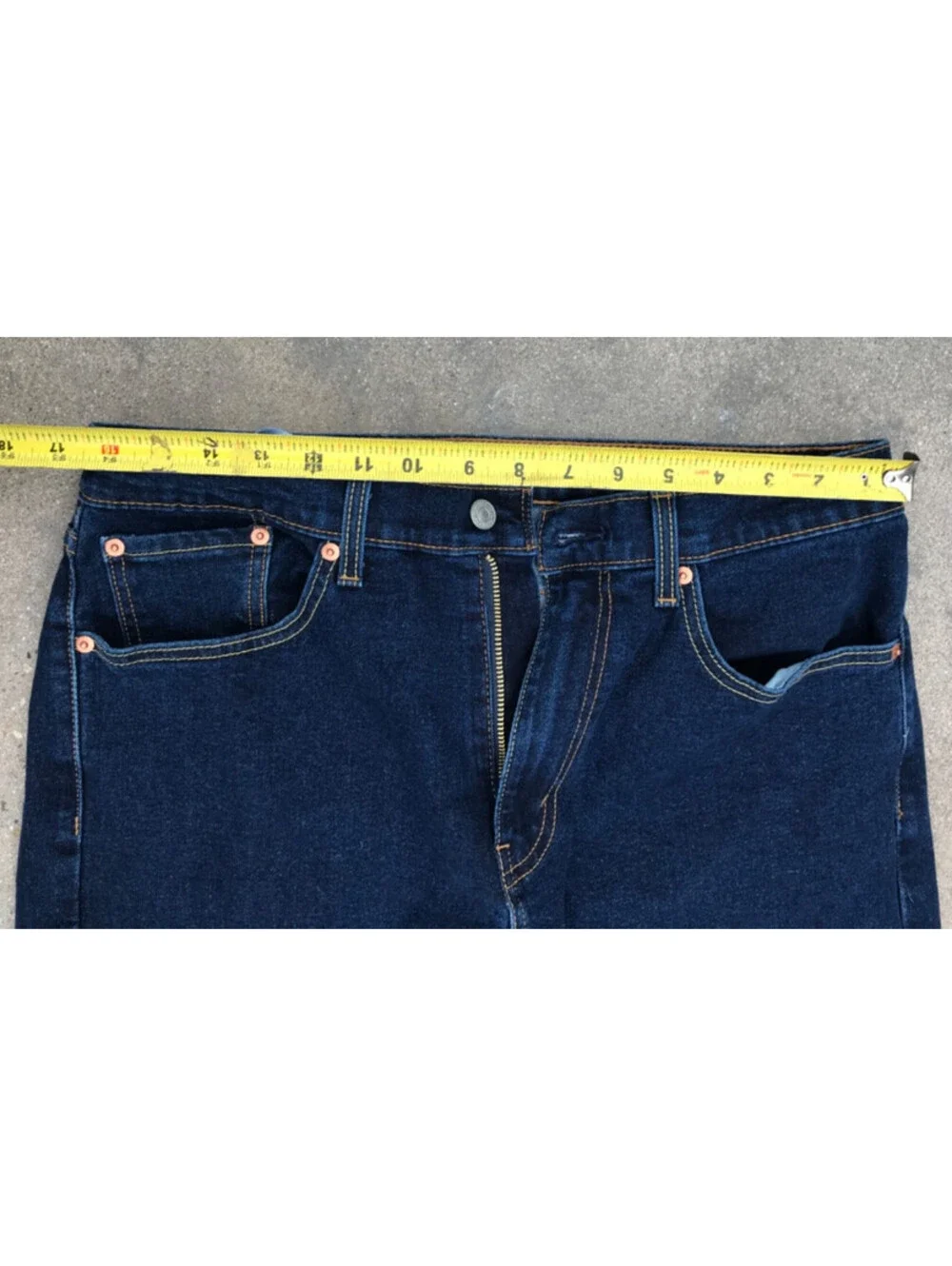 Levis 505 Jeans Mens 32x30 Dark Blue Denim Straight Leg Medium Wash Great Shape